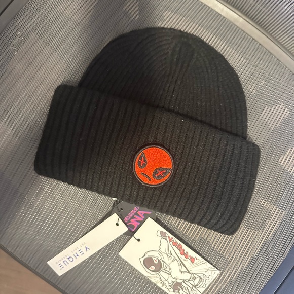 Amoo Mood Emoji Beanie - Picture 3 of 3